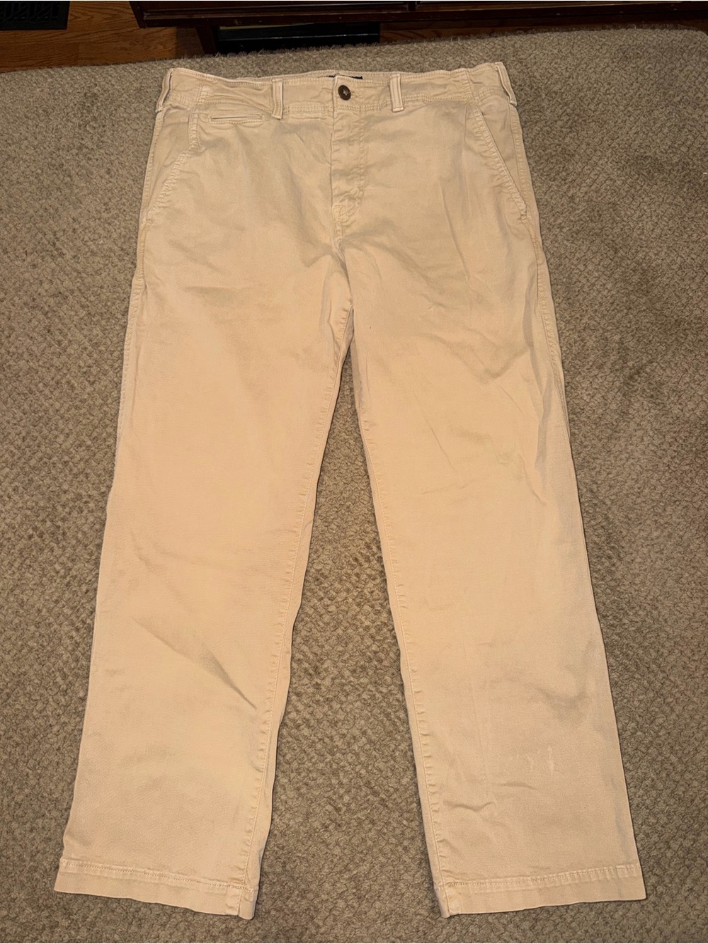 American Eagle Outfitters Men’s Relaxed Straight Khaki Chinos - 34 x 30